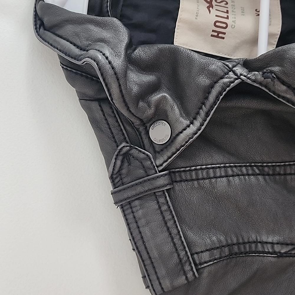βΌοΈVERY RARE!βΌοΈ πβ€οΈ HOLLISTER PLEATHER MOTO JACKET β€οΈπ - Picture 8 of 16